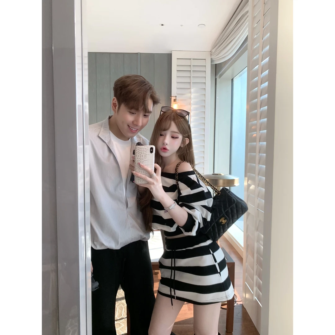 TUTU【杂志女模】95棉斜肩新款条纹长袖卫衣上衣半身裙套装#TZ1502