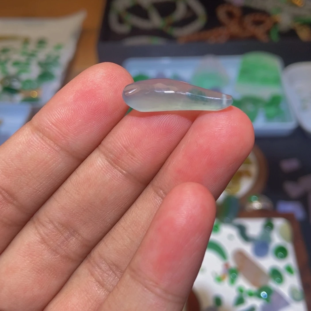 定制翡翠未镶嵌翡翠