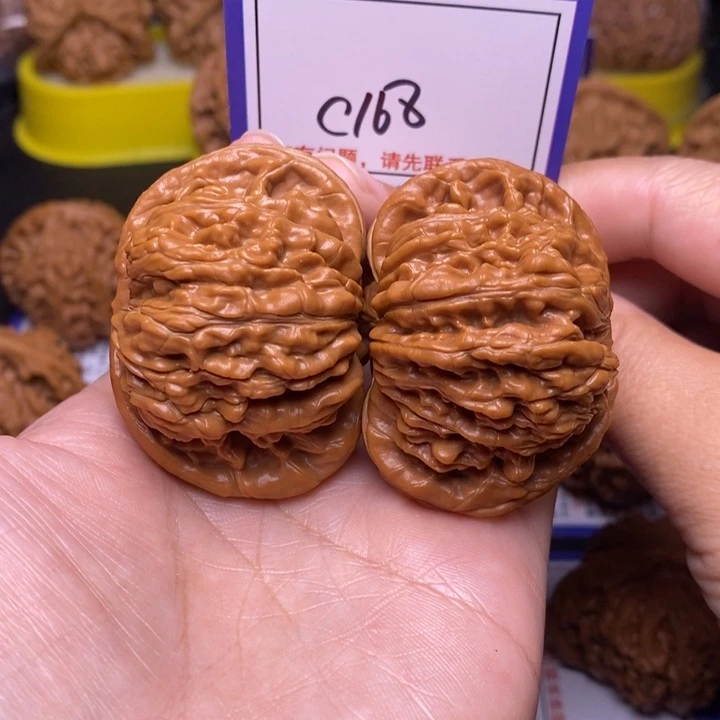 文玩核桃把件48.5四座楼c168