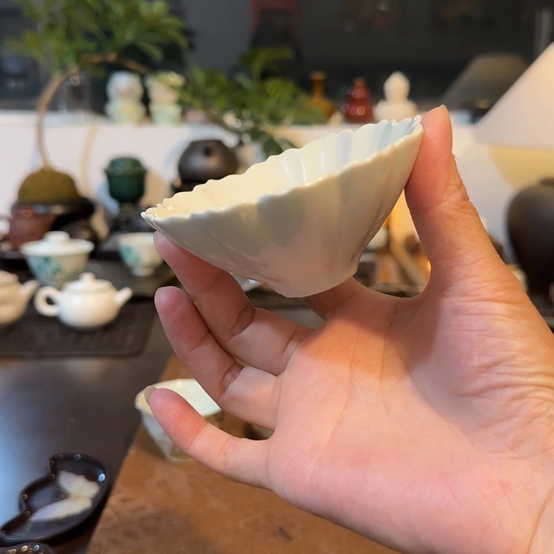 草木灰主人杯。