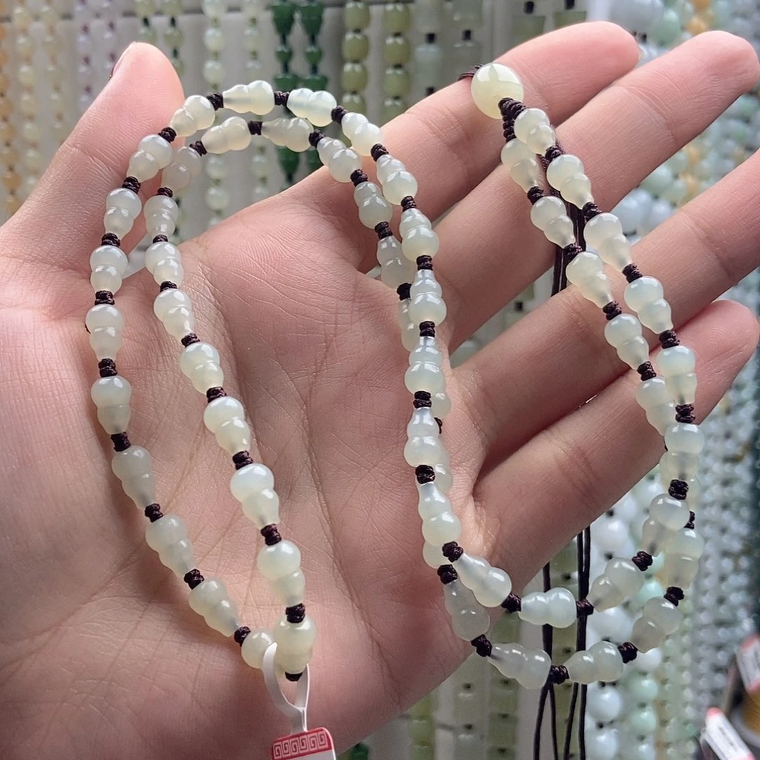 衡***师颈饰未镶嵌和田玉和田玉葫芦5.5mm