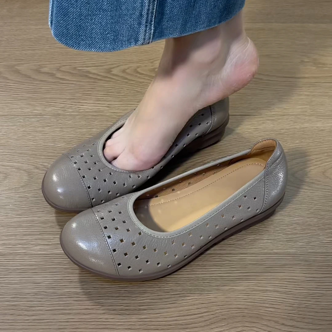 新款简约百搭羊皮包头单鞋女夏季舒适软皮软底镂空一脚蹬单鞋女款