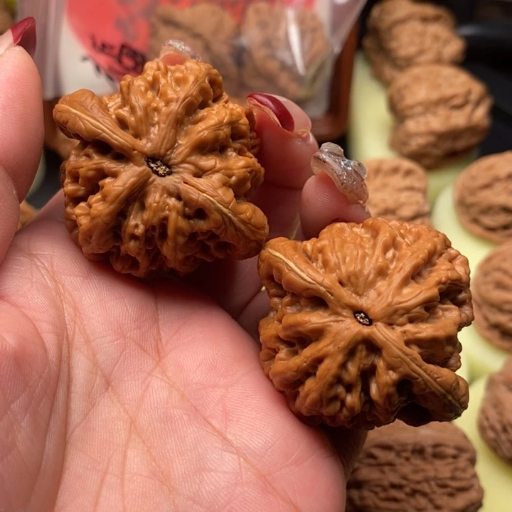 【闪购商品】用****3文玩核桃金公子