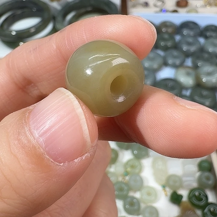 和田玉（糖玉）未镶嵌颈饰16.112.3