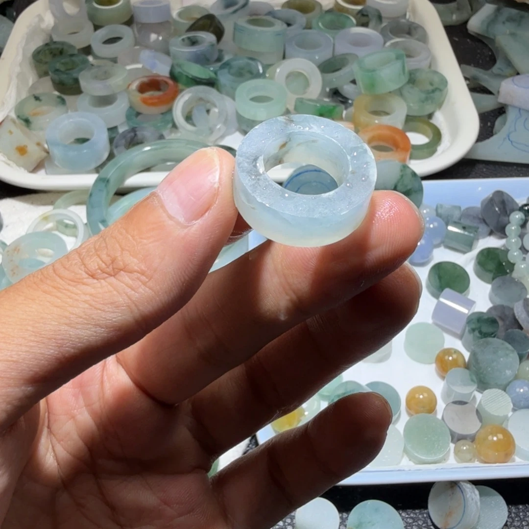 定制翡翠未镶嵌天然翡翠