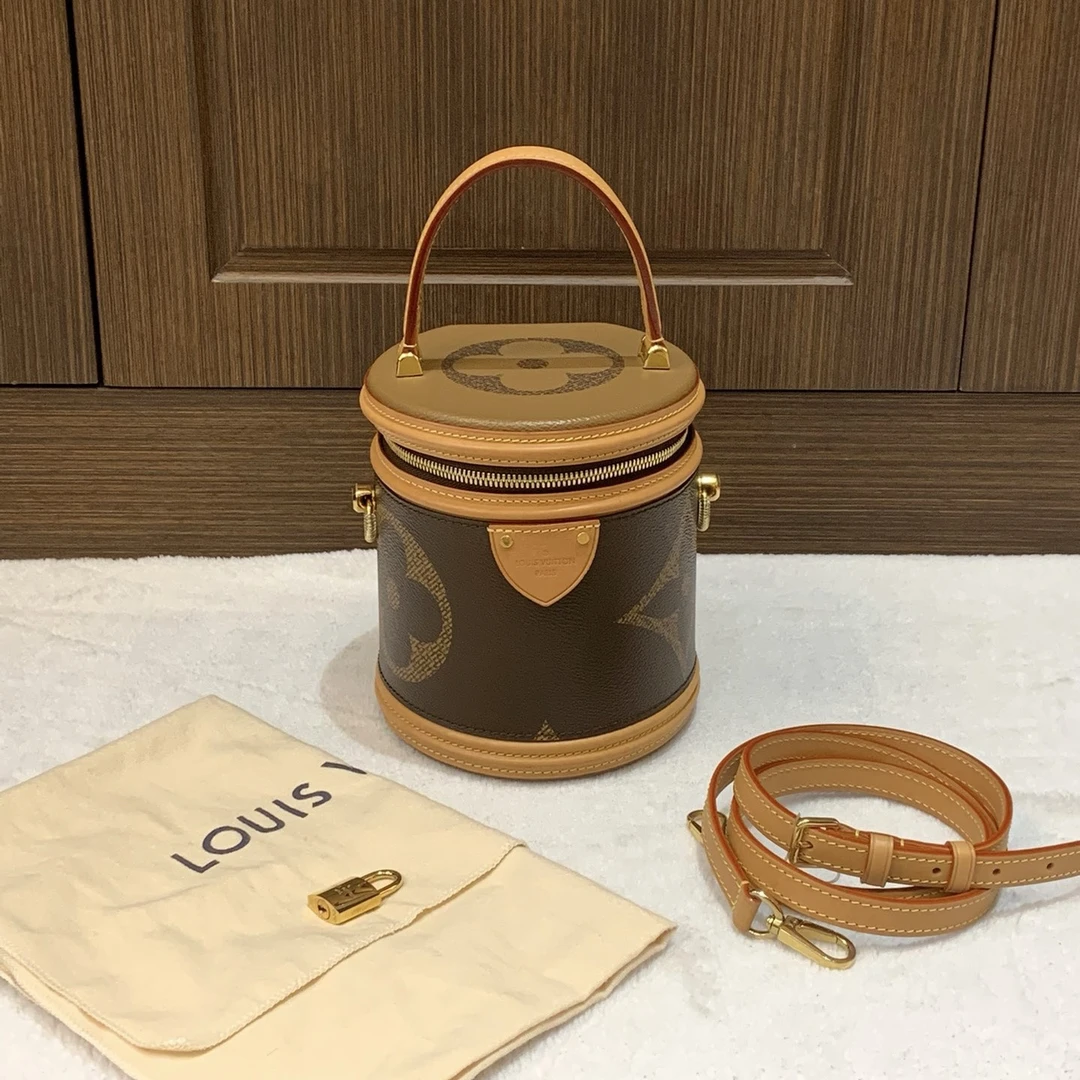 95新 LouisVuitton/路易威登 大花logo发财桶/二奢