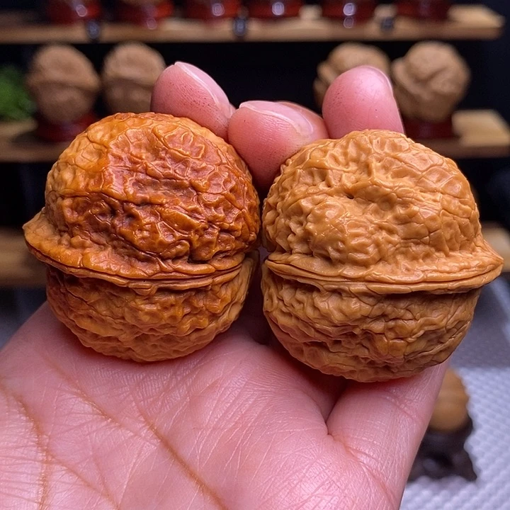 文玩核桃吊坠龙雀金蝉23