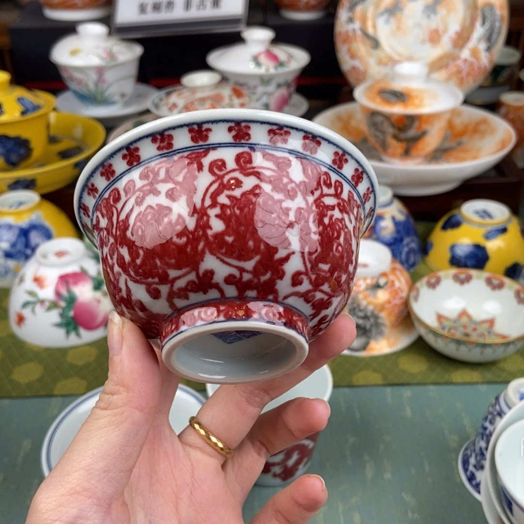 陶瓷的设计师是一个人