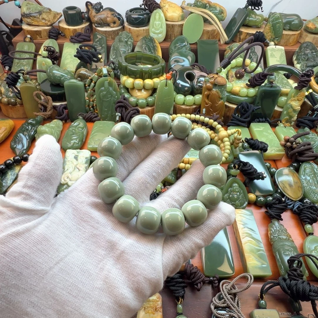 阳***橙岫岩老玉（透闪石质玉）未镶嵌手链