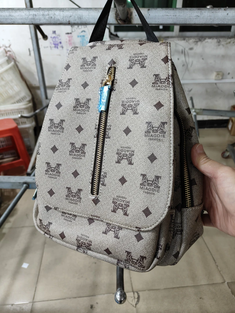 轻奢时尚多用印花洋气休闲百搭肩包背包学院风潮流单肩包斜跨耐脏