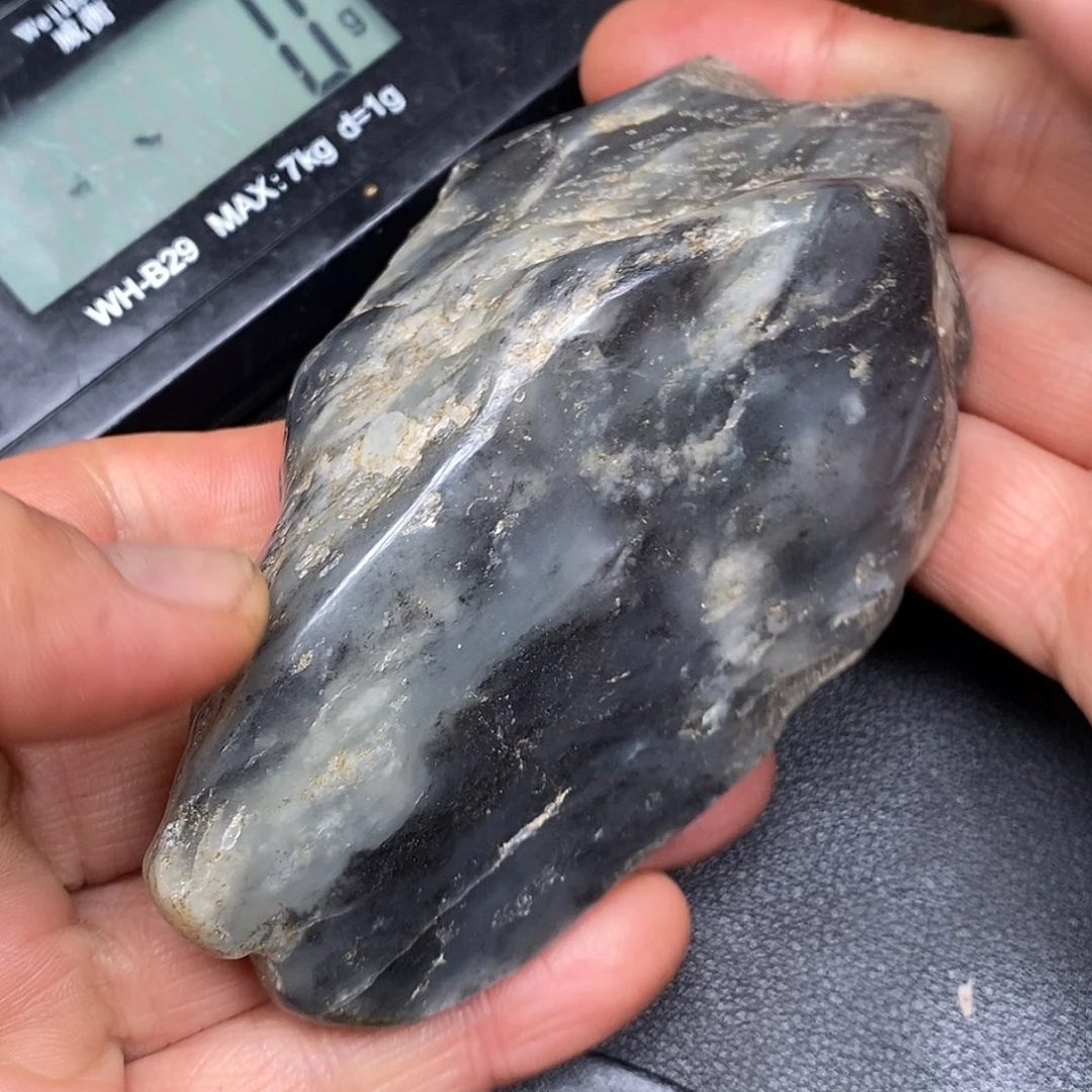 和田玉未镶嵌珠宝奇石