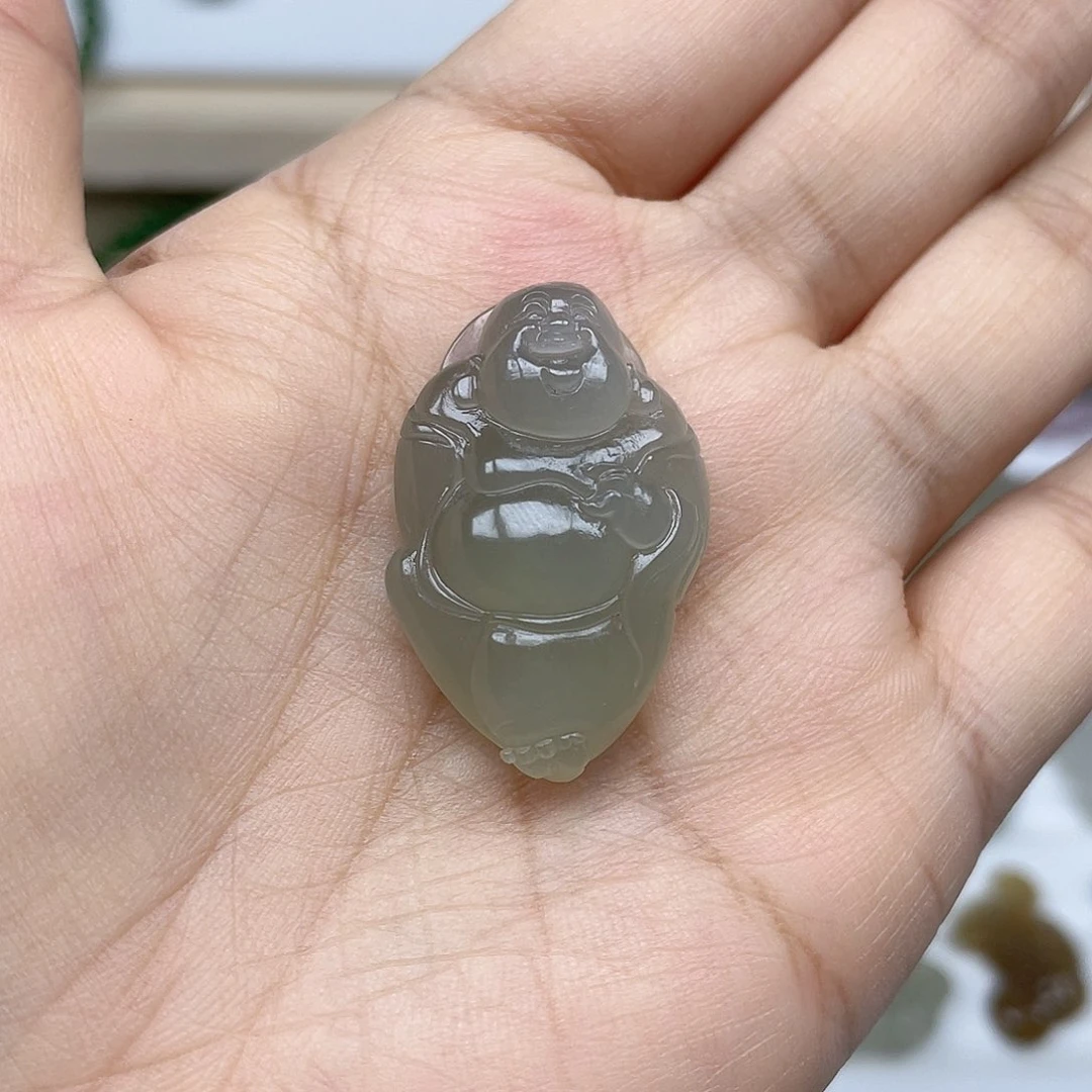 咔***咔和田玉未镶嵌颈饰