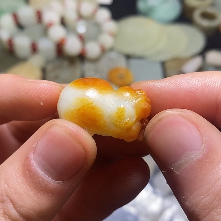和田玉（糖玉）未镶嵌颈饰