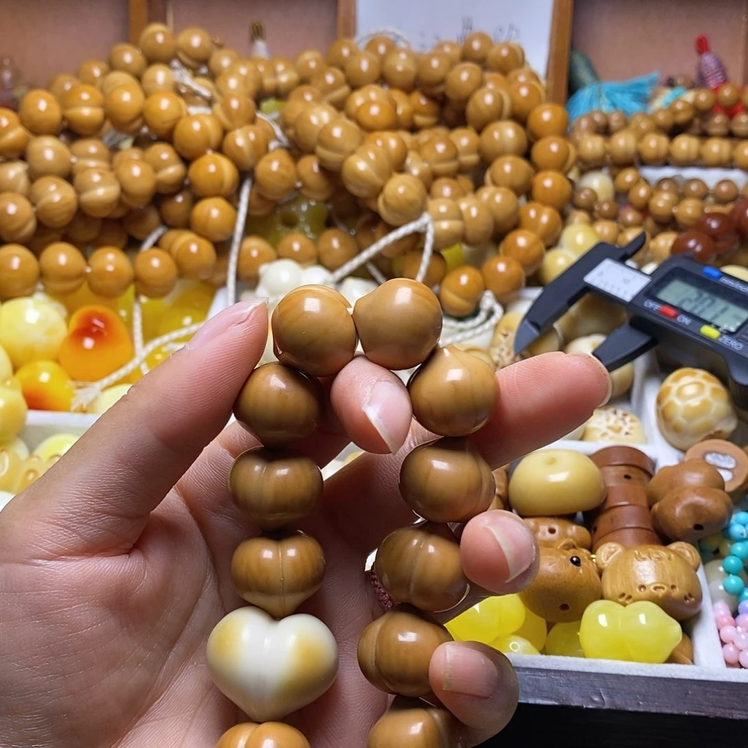 用***6吊坠猴头核桃17柯基