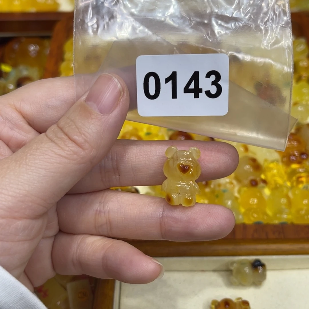琥珀珠宝奇石未镶嵌