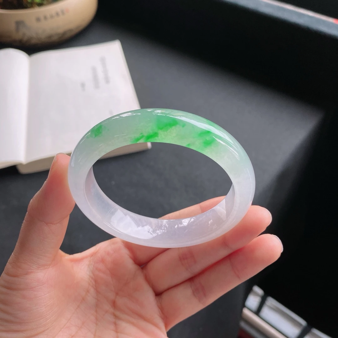 好色珠宝  圈口59缅甸老坑A货冰种阳绿正圈女款翡翠手镯