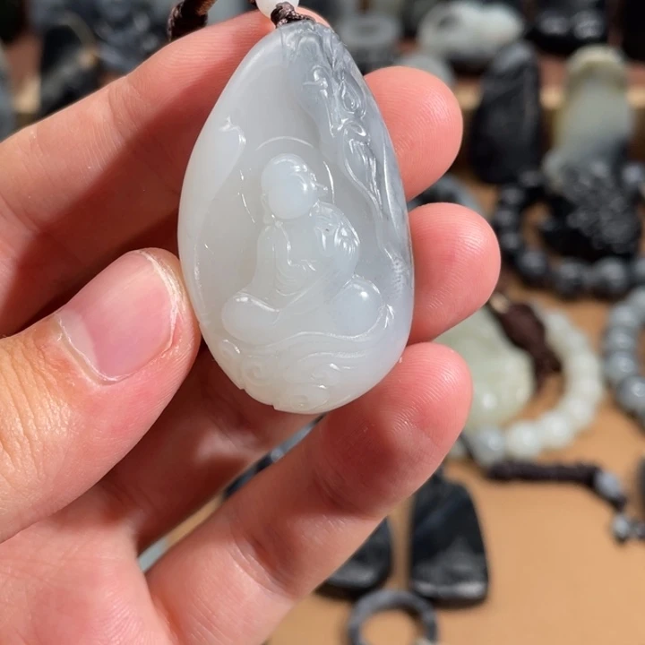 和田玉未镶嵌挂件