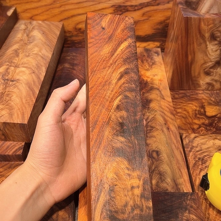 黄花梨/降香黄檀飞*