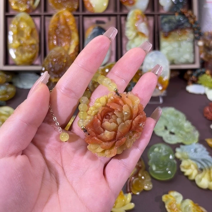 未镶嵌蛇纹石玉颈饰领*随机发