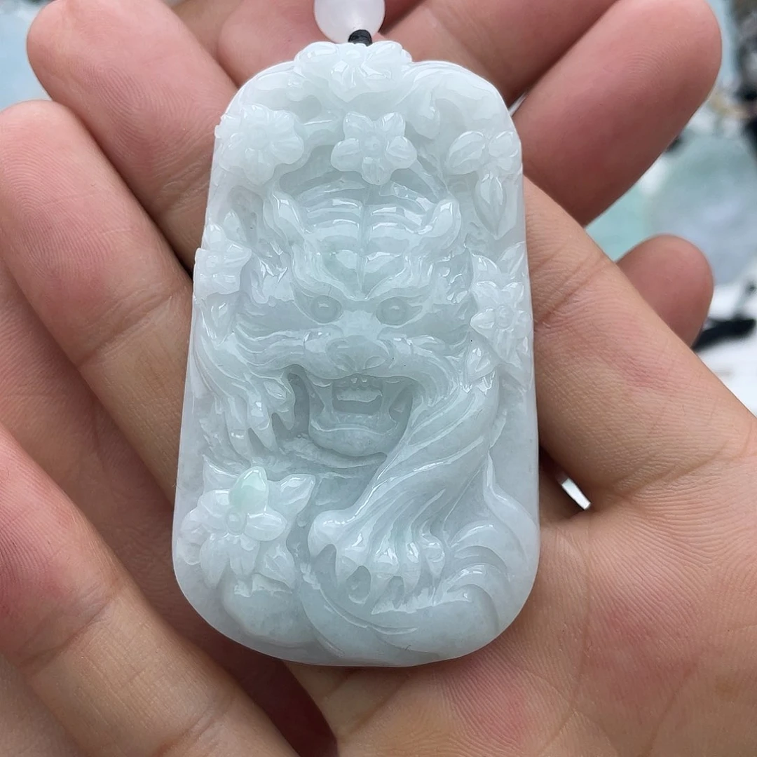 翡翠未镶嵌颈饰麦*翡翠