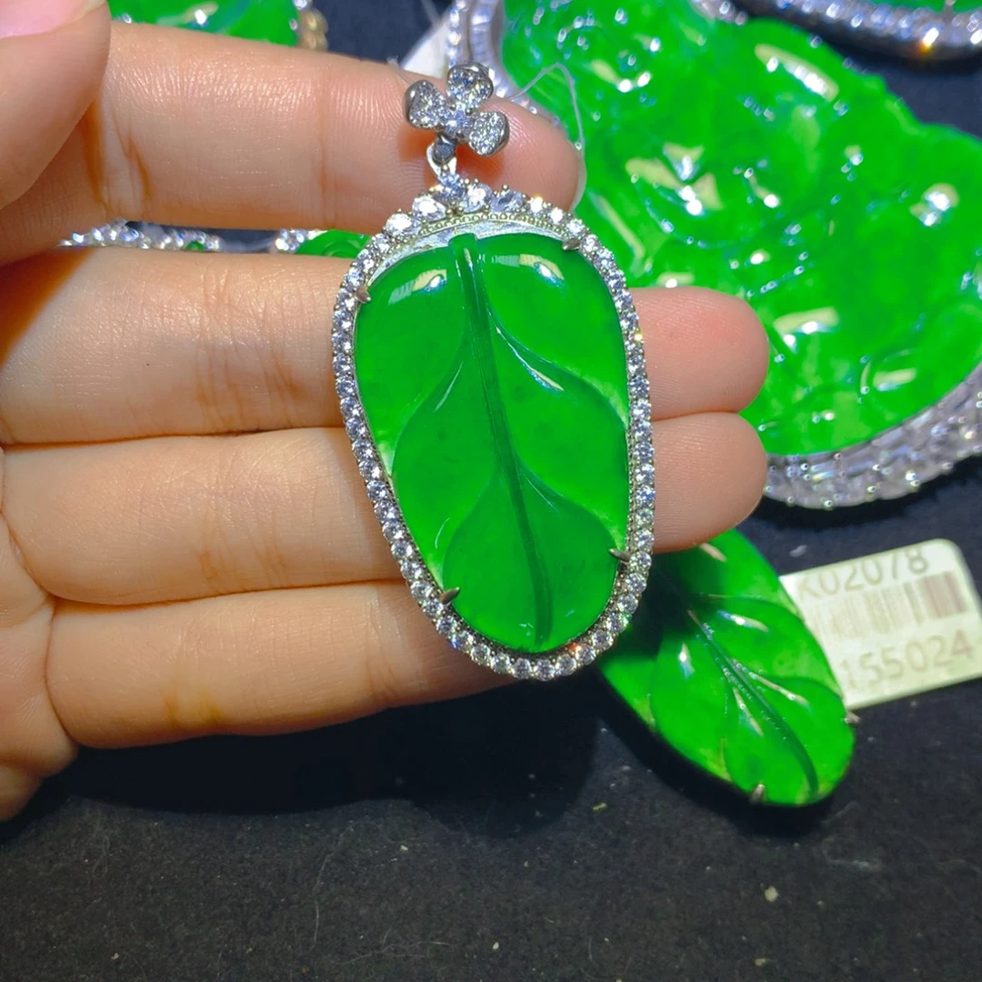 翡翠银S925镶嵌颈饰