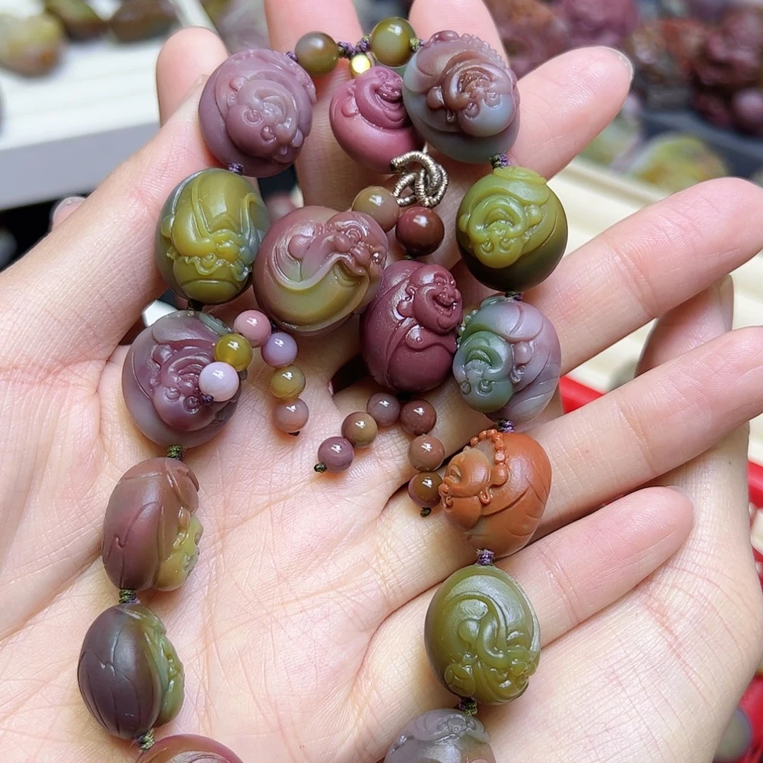 芳***茵玛瑙/玉髓未镶嵌手持手持