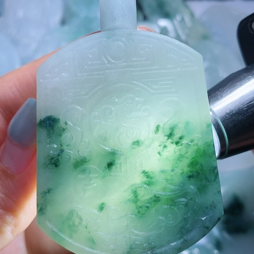 定制翡翠未镶嵌毛货付款后确认抛光
