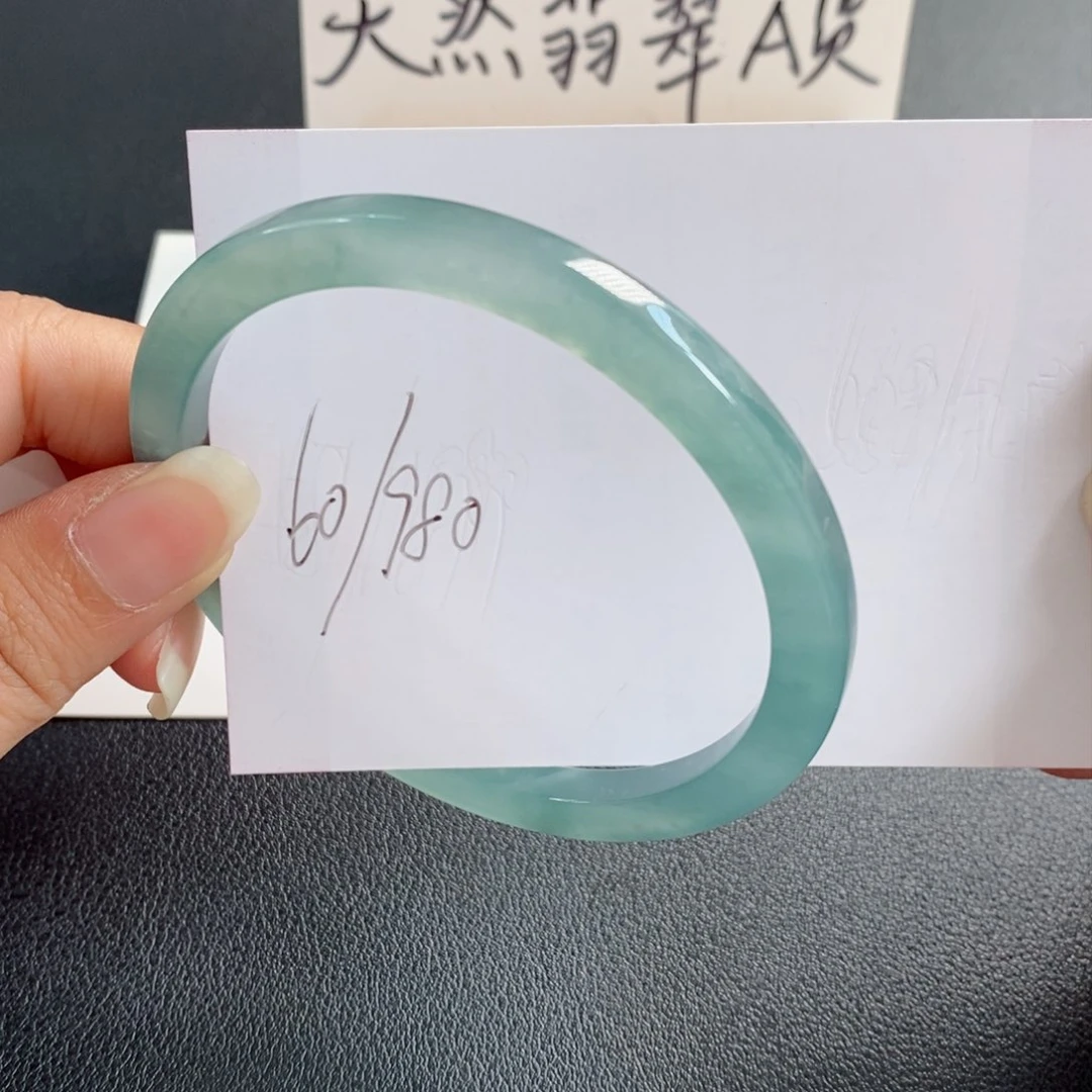 未镶嵌手镯翡翠天然翡翠