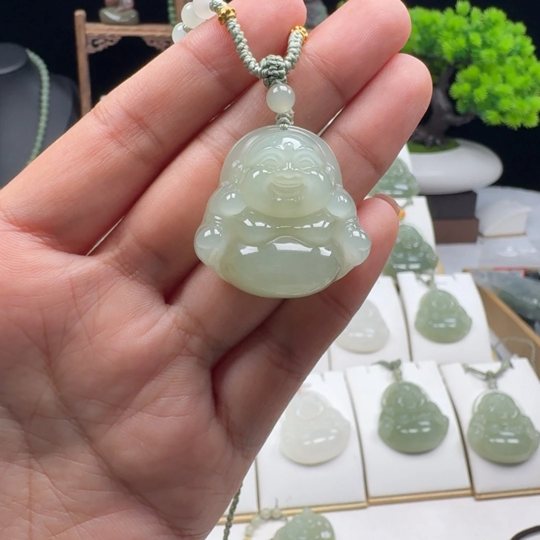 红***彤颈饰未镶嵌和田玉