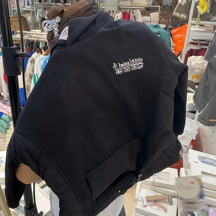 130尺码宽面皮扣设计
