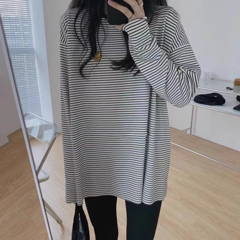 纯欲慵懒风女装韩系欧货笑脸黑白条纹打底衫秋冬洋气宽松大版上衣