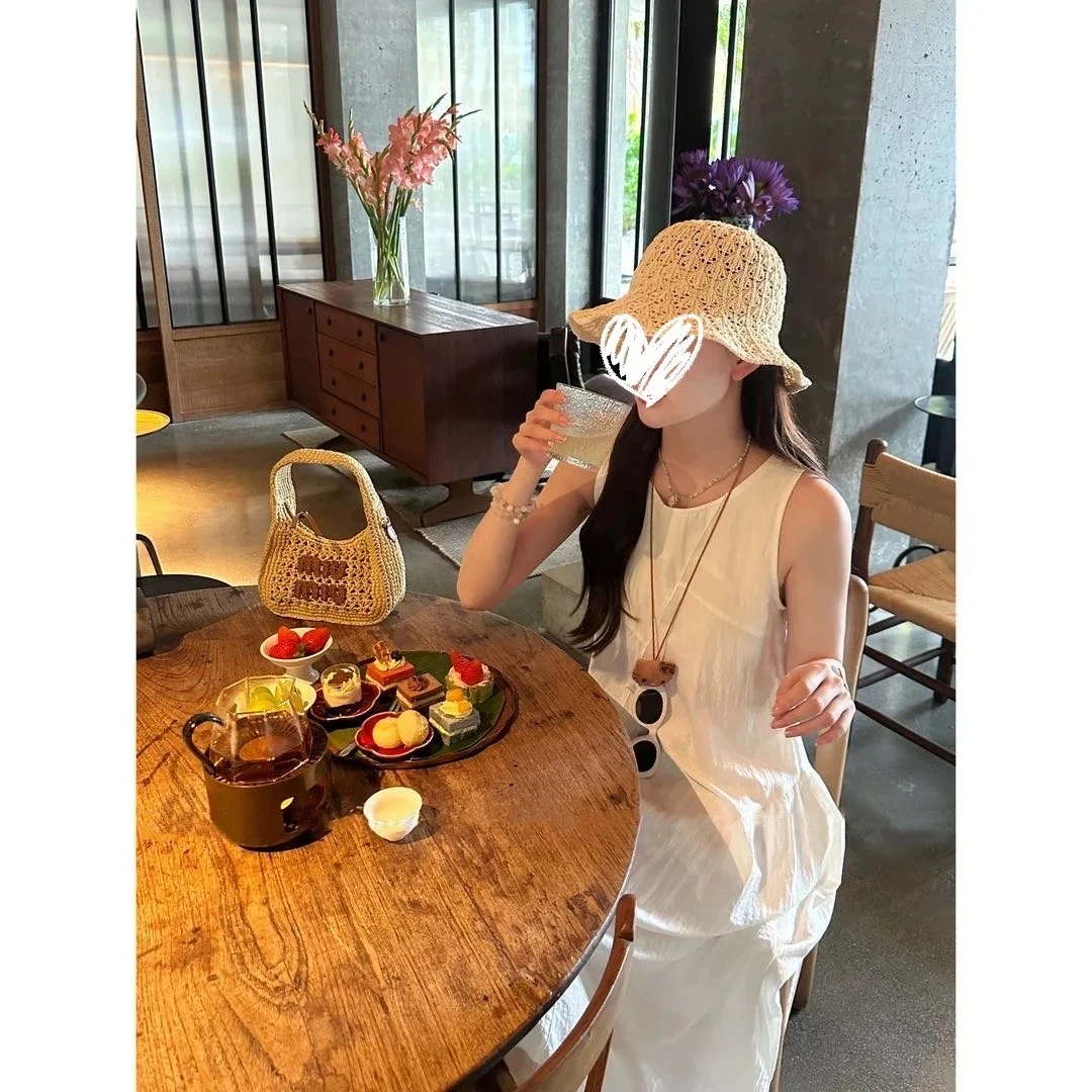 三宅裙~欧若风新款圆领无袖背心连衣裙女度假温柔风中长款背心裙