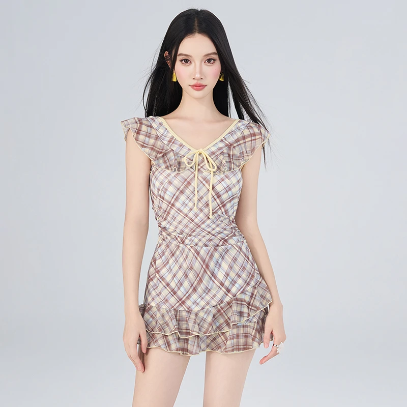 小格子连体泳衣女遮肉显瘦裙式平角保守泡温泉度假复古减龄时尚