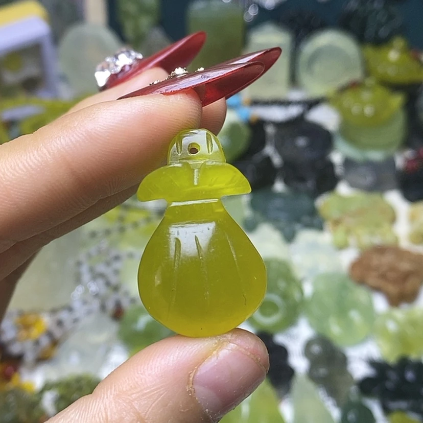 【闪购商品】蛇纹石玉颈饰未镶嵌