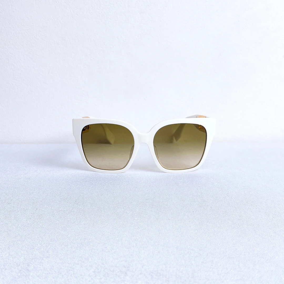 99新 FENDI/芬迪 墨镜/Xspn6610