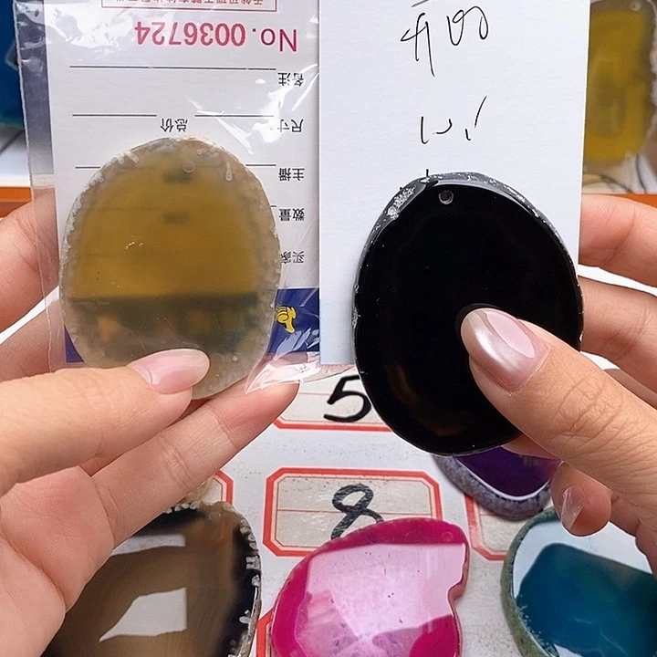 开***来合金颈饰玛瑙/玉髓