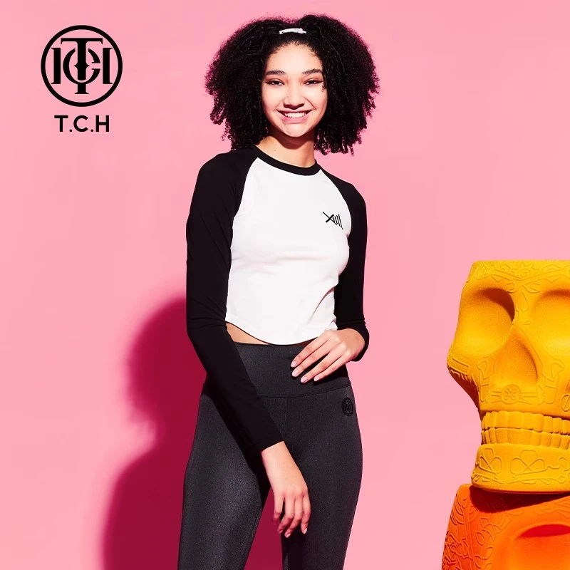 TCH-TCH潮牌黑白拼接烫钻时尚显瘦修身短款长袖T恤T69C086013