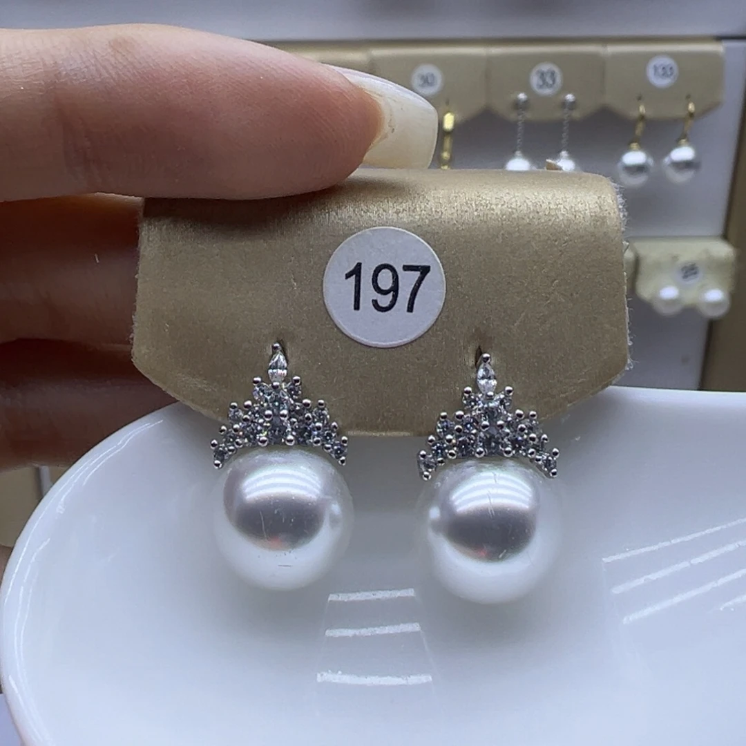 淡水珍珠银S925镶嵌耳饰