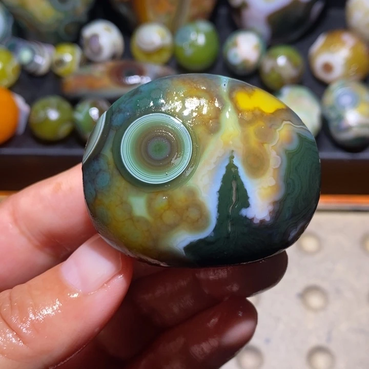 玛瑙/玉髓未镶嵌珠宝半成品