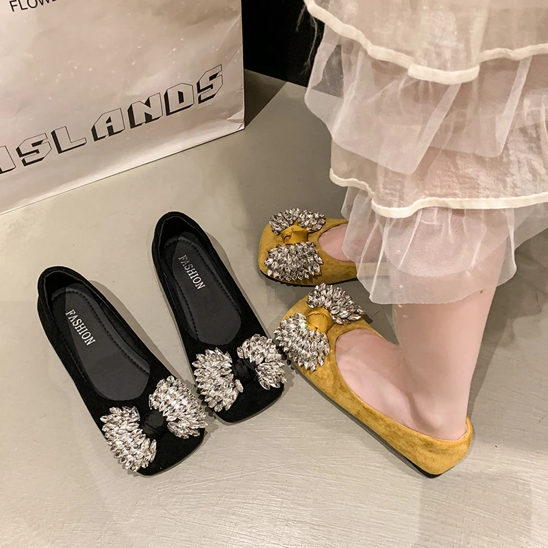 方头平底鞋女2025新款浅口仙女单鞋春季夏水钻晚晚风温柔鞋配裙子