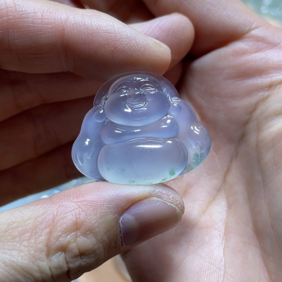 翡翠未镶嵌颈饰佛公