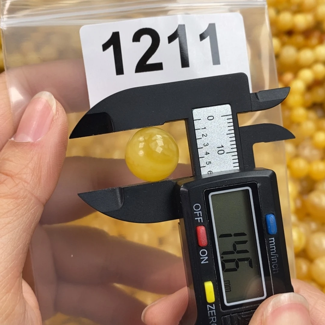 蜜蜡珠宝奇石未镶嵌