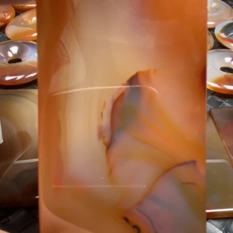 用***乐玛瑙/玉髓未镶嵌颈饰