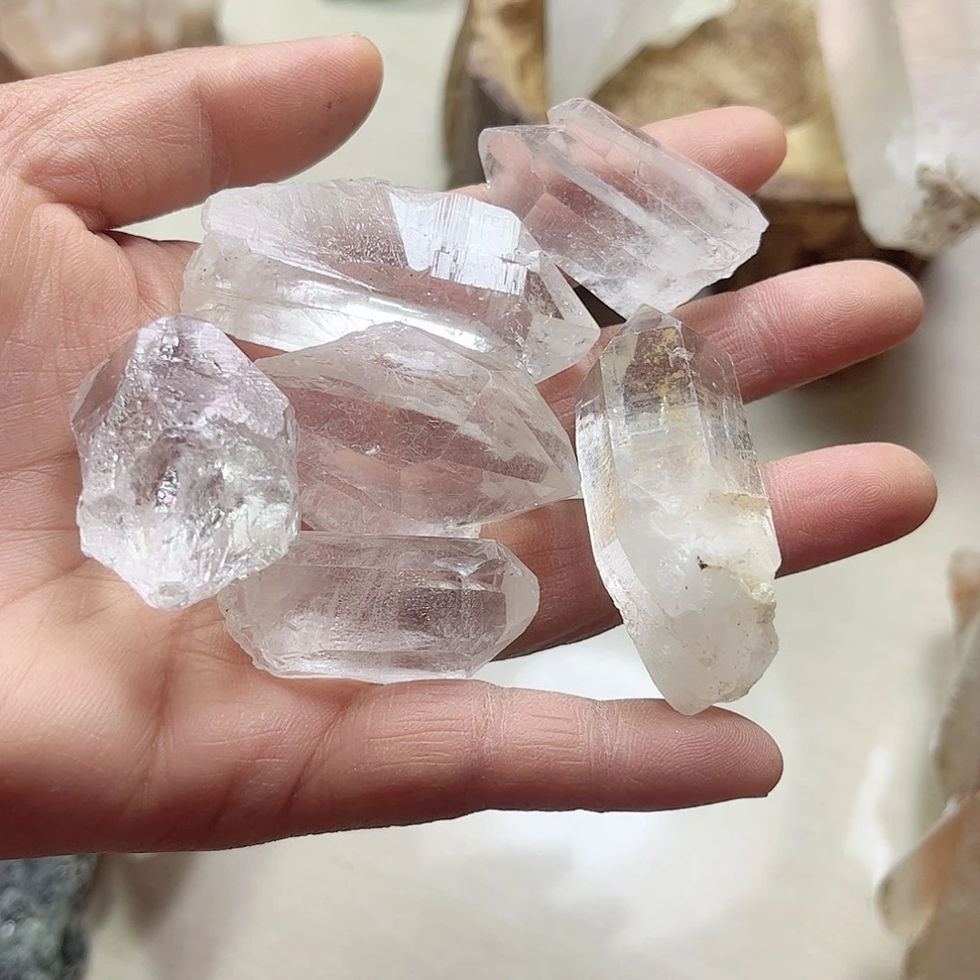 水晶天然水晶原石未镶嵌爱***志