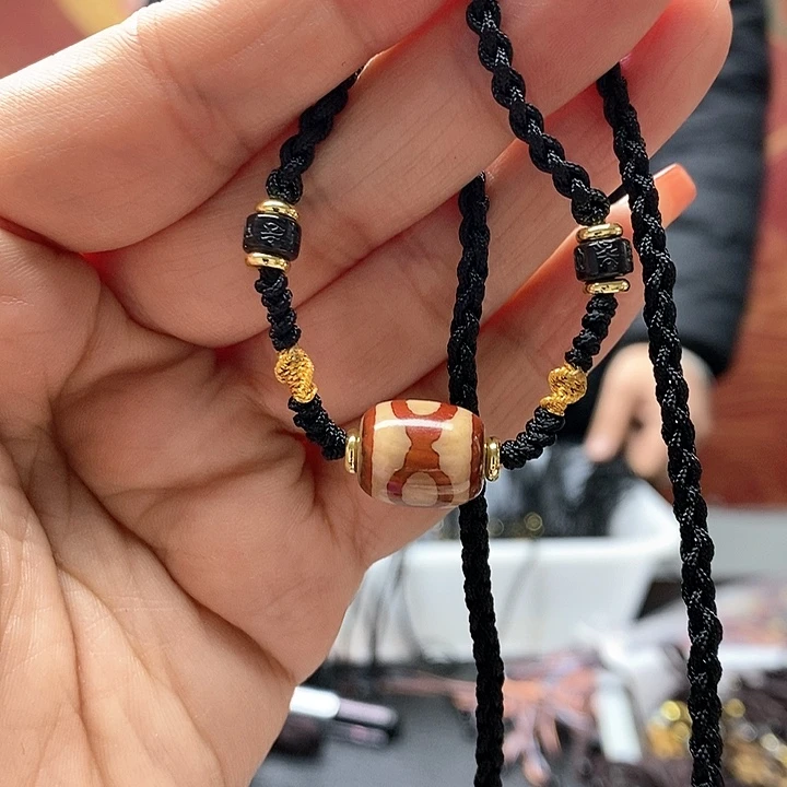 玛瑙/玉髓颈饰合金