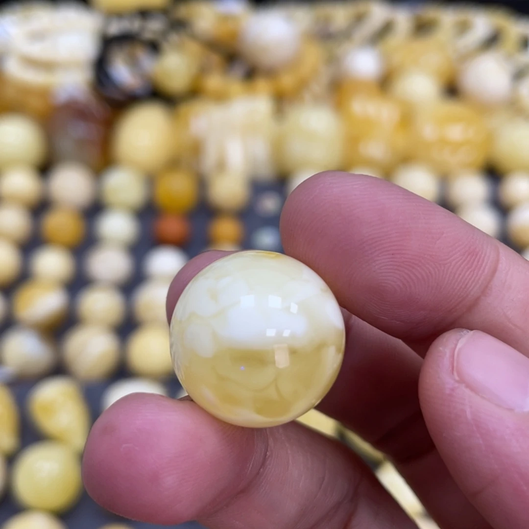 琥珀未镶嵌裸石18.4mm