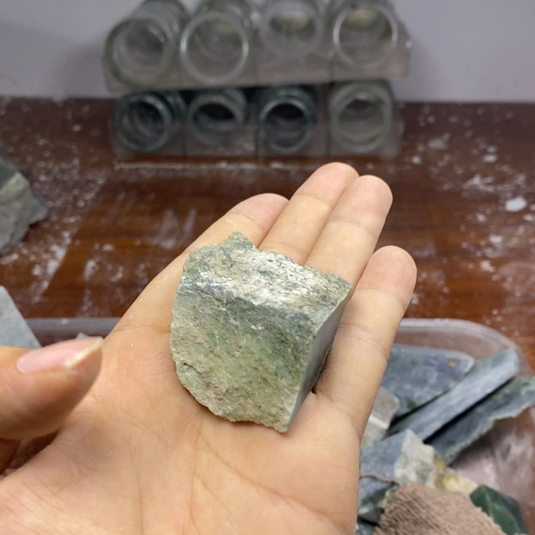 和田玉未镶嵌珠宝奇石