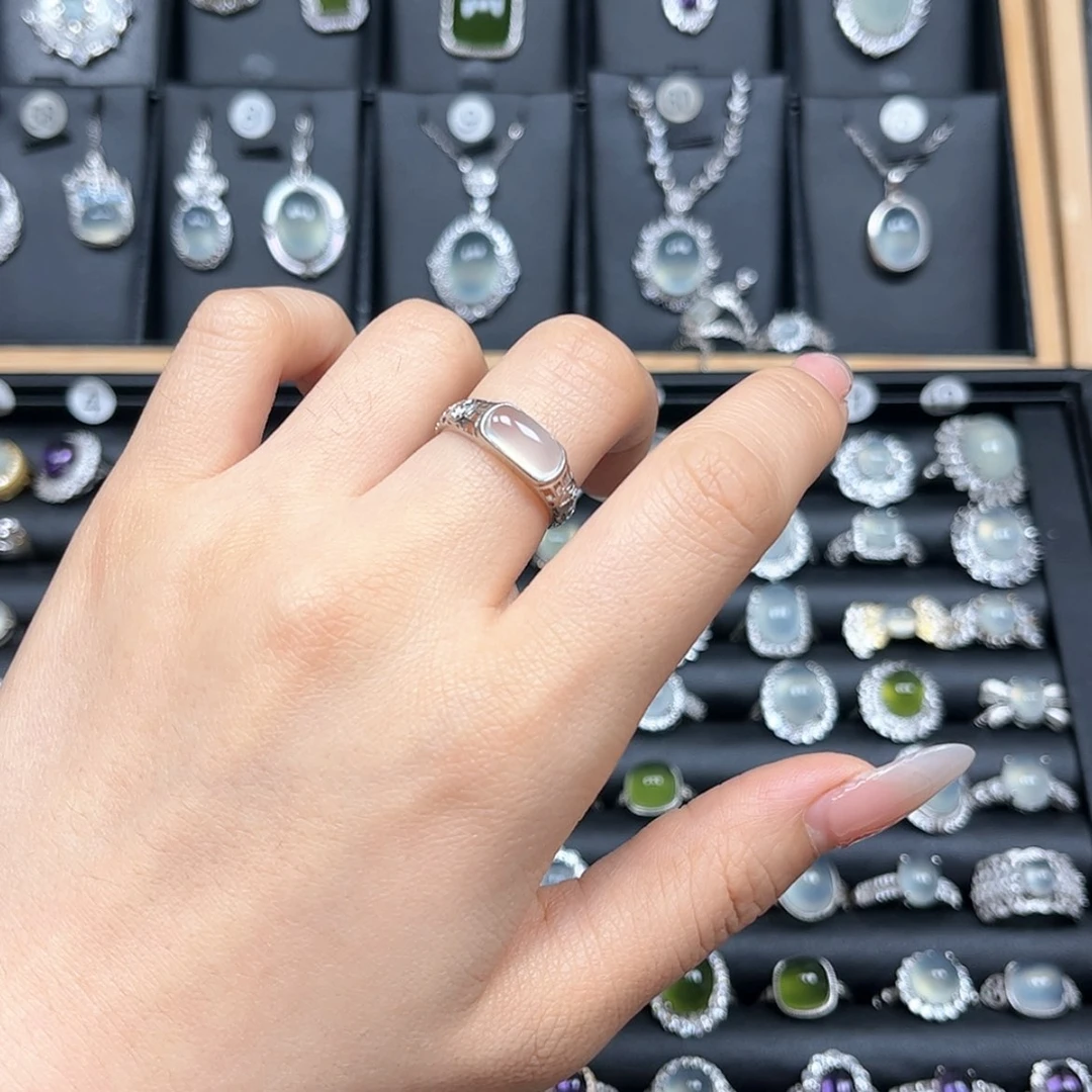 【闪购商品】岫玉戒指银S925镶嵌?****雯