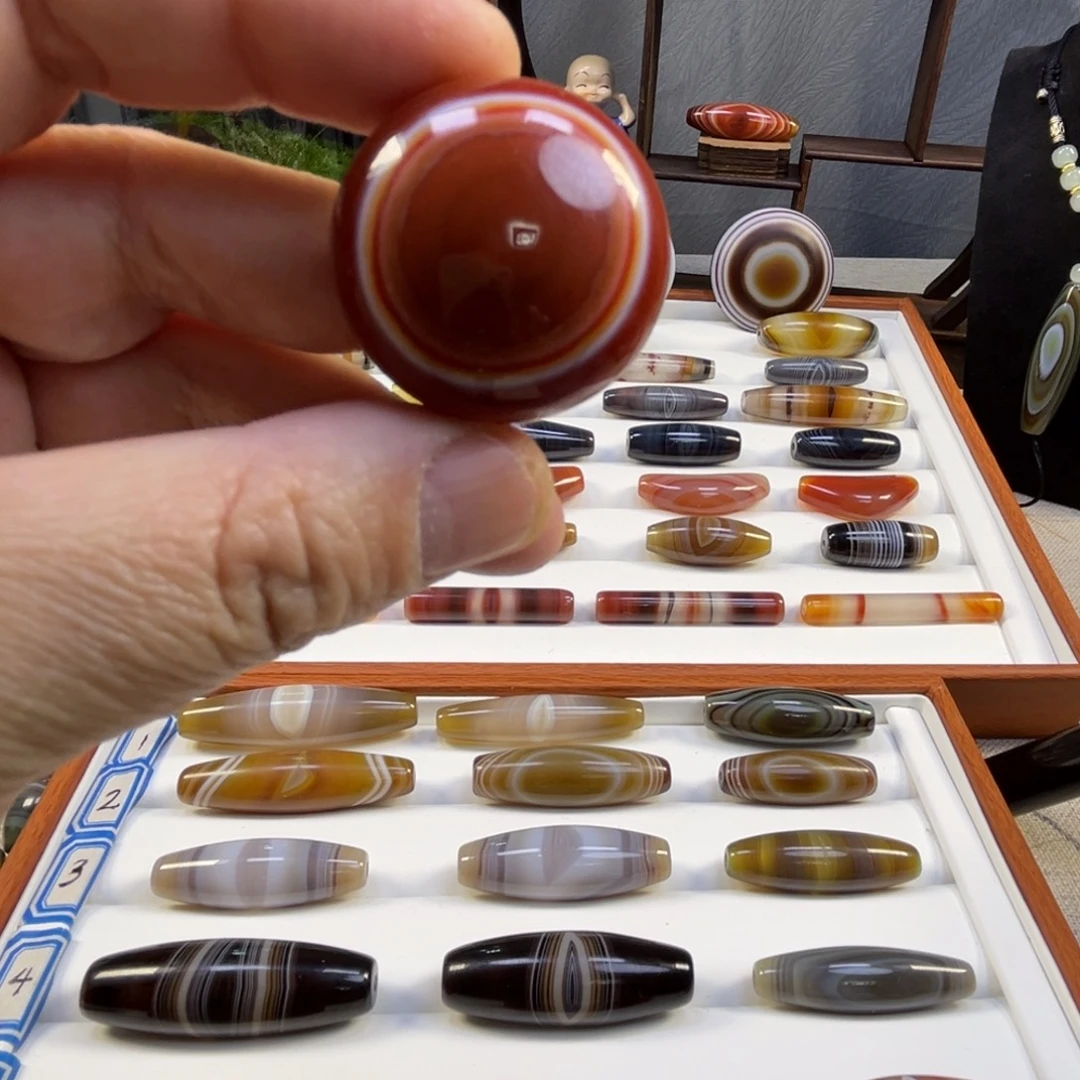 悟***悟玛瑙/玉髓未镶嵌珠宝半成品