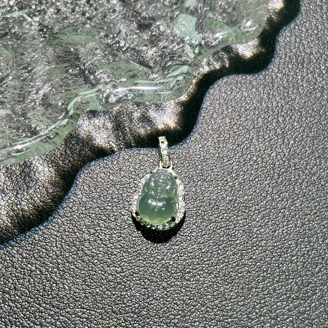 S925银镶冰蓝貔貅吊坠天然翡翠